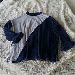 Umgee oversized top.